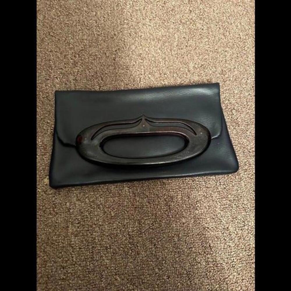 Black Leather Foldover Vintage Clutch – Classic Beauty, Modern Versatility - Picture 2 of 2